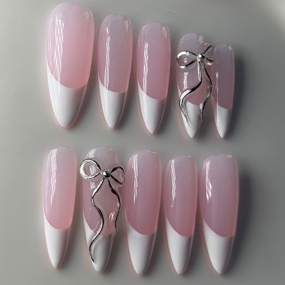 French w/ Bows